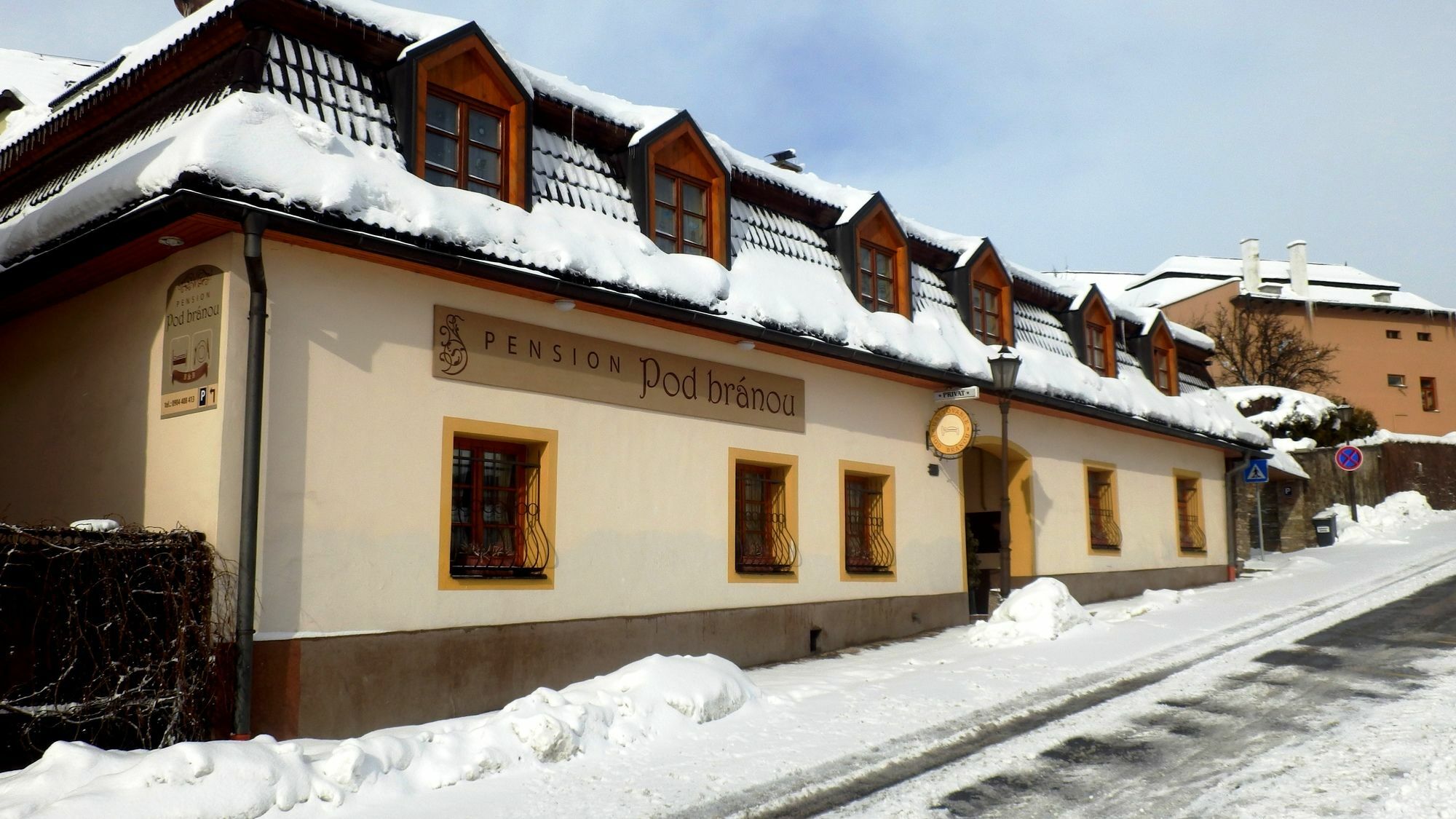 Penzion Pod Branou Poprad Eksteriør bilde